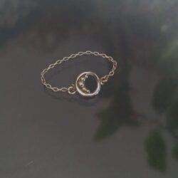 Bague lunaire chaîne granulée